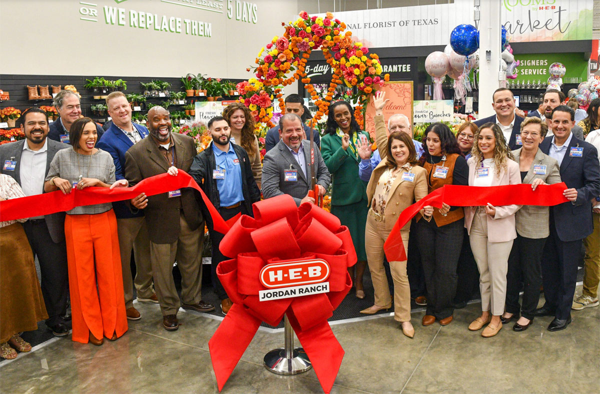 New H-E-B Opens in Fulshear
